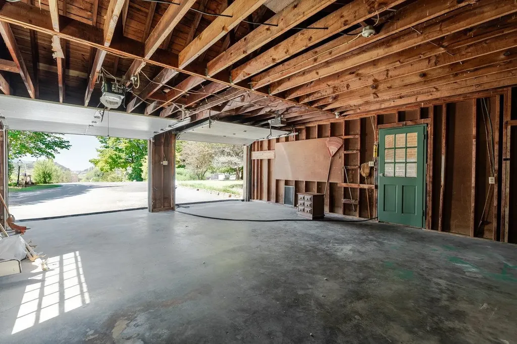 527 Crestover Drive Broadway VA 22815