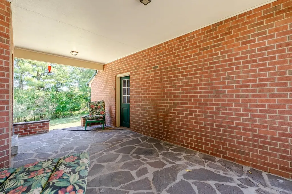 527 Crestover Drive Broadway VA 22815