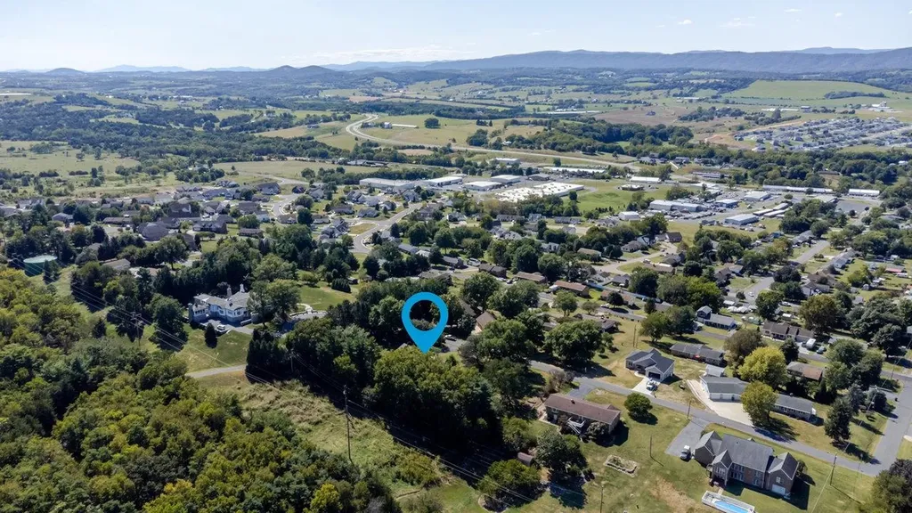 527 Crestover Drive Broadway VA 22815