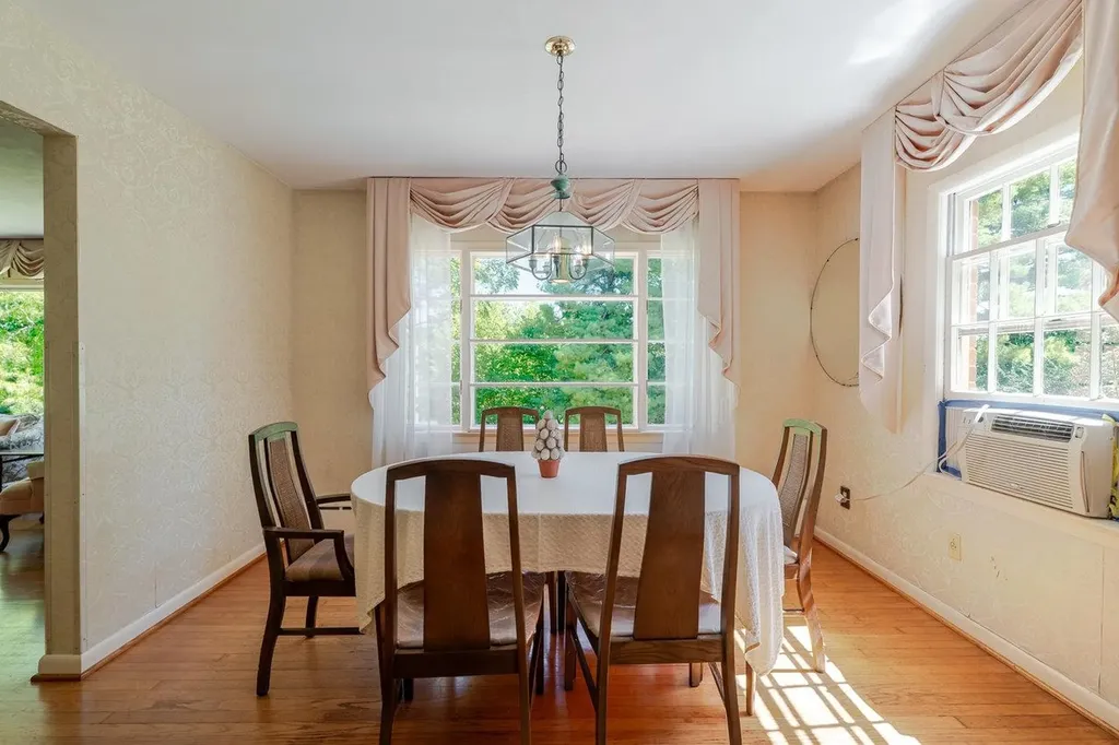 527 Crestover Drive Broadway VA 22815