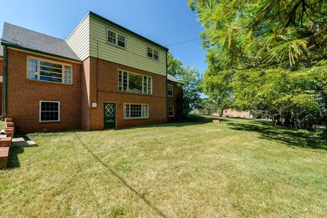 527 Crestover Drive Broadway VA 22815