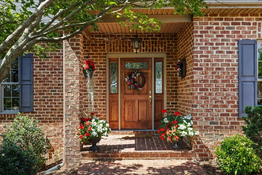 1529 Mount Crawford Avenue Bridgewater VA 22812