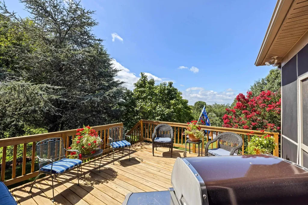 1529 Mount Crawford Avenue Bridgewater VA 22812