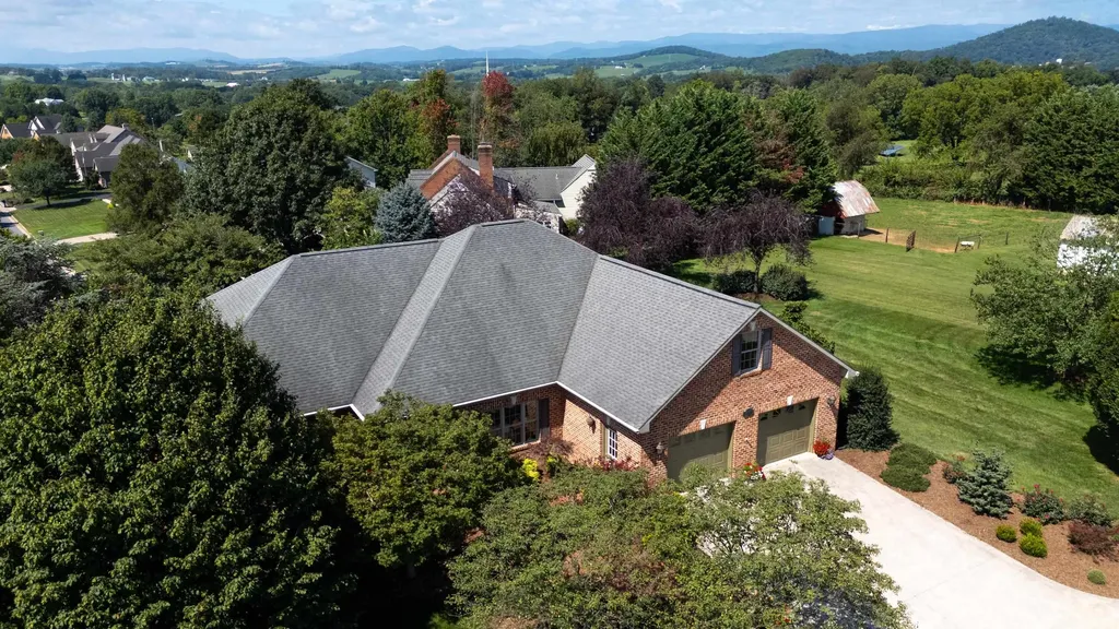 1529 Mount Crawford Avenue Bridgewater VA 22812