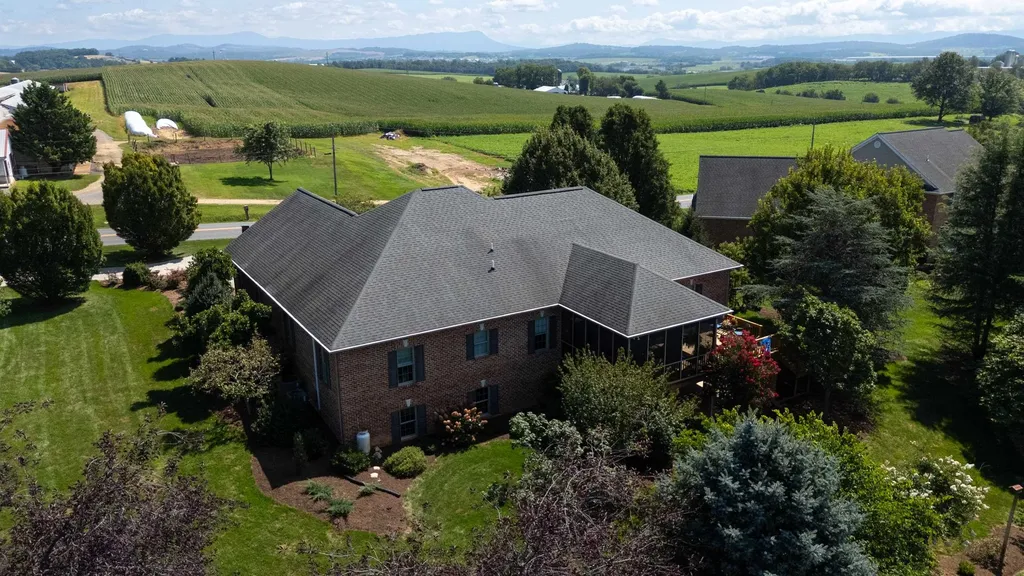 1529 Mount Crawford Avenue Bridgewater VA 22812