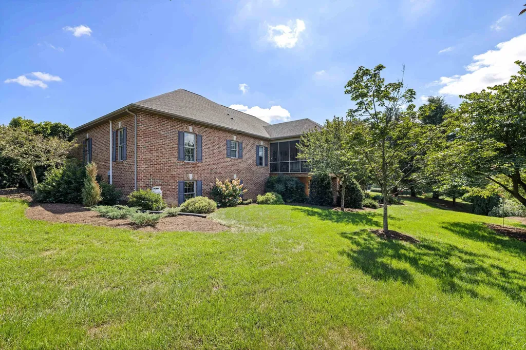 1529 Mount Crawford Avenue Bridgewater VA 22812