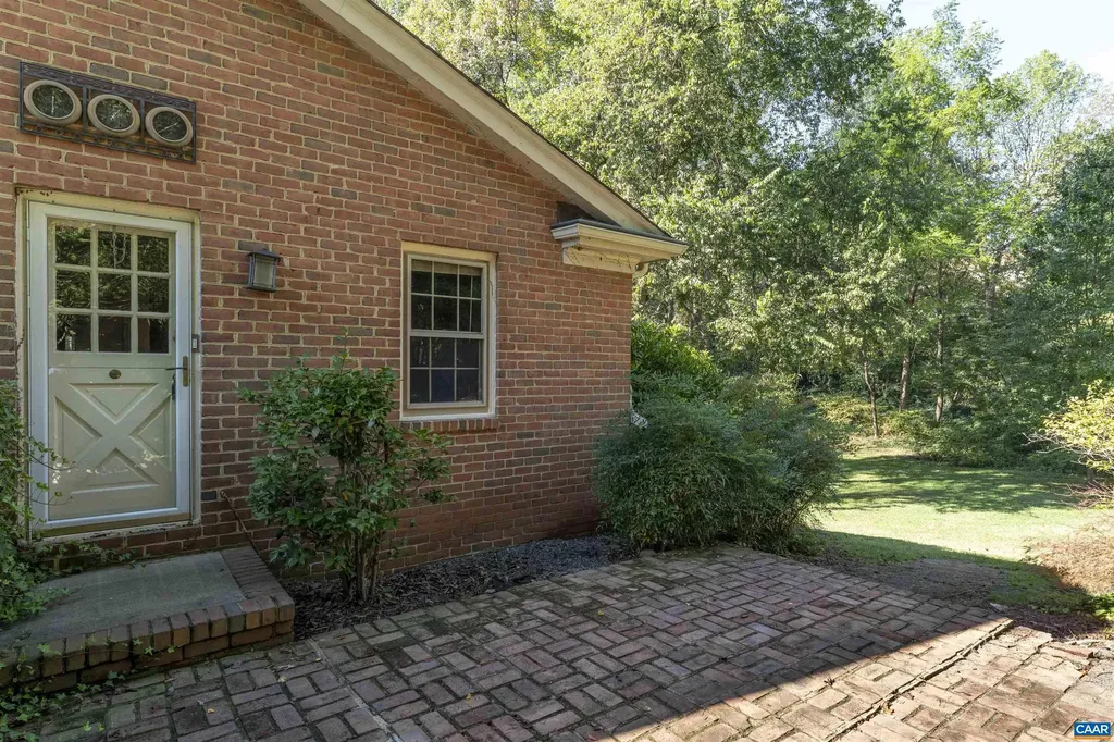 207 Surrey Road Charlottesville VA 22901