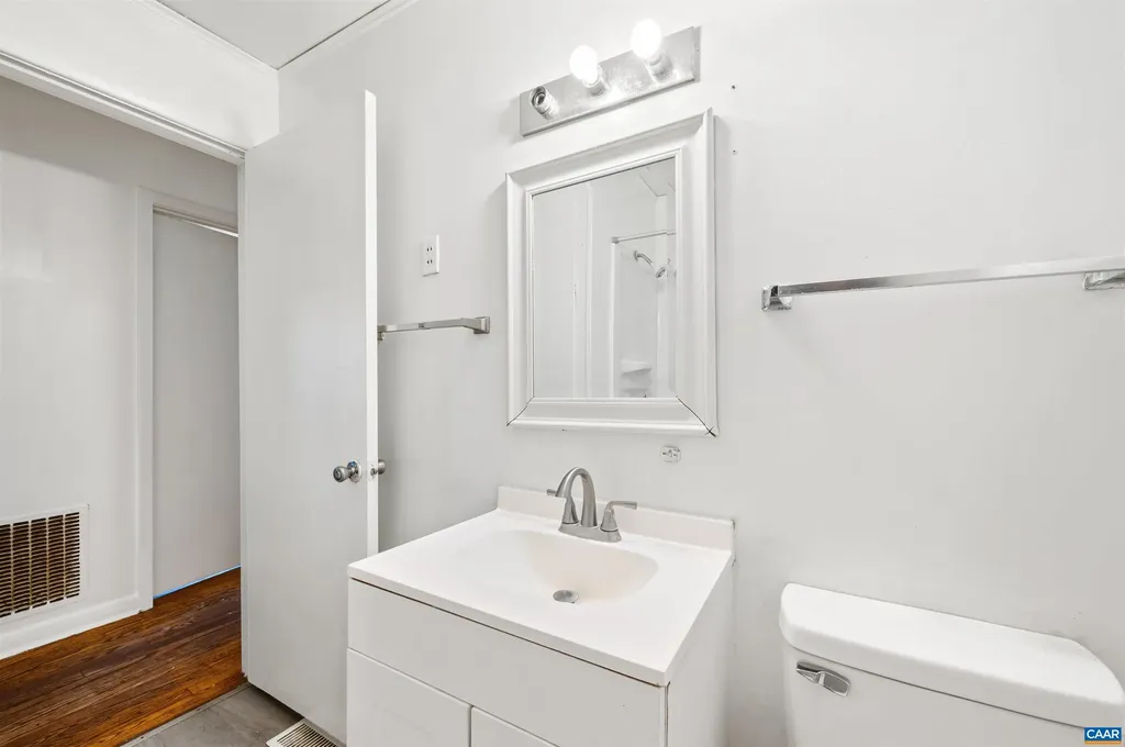 2302 Summit Road Charlottesville VA 22901