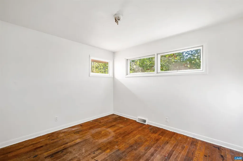 2302 Summit Road Charlottesville VA 22901