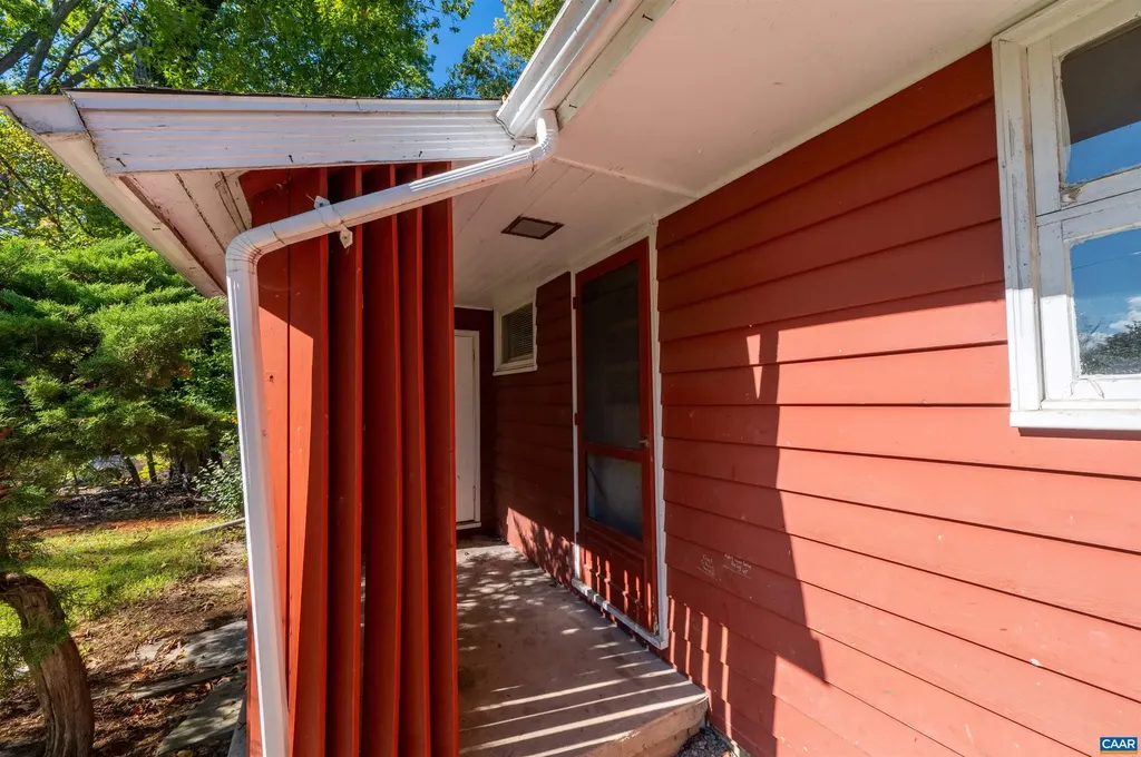 2302 Summit Road Charlottesville VA 22901