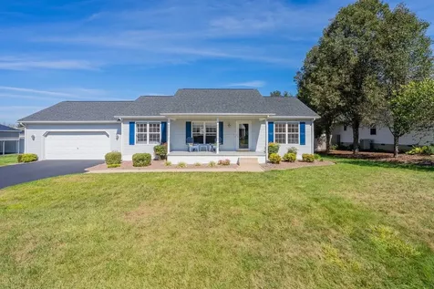 704 17th Street Grottoes VA 24441