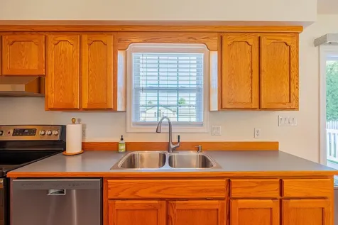 704 17th Street Grottoes VA 24441