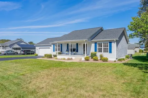 704 17th Street Grottoes VA 24441