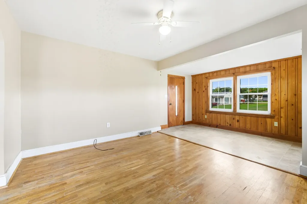 403 Lee Avenue Elkton VA 22827