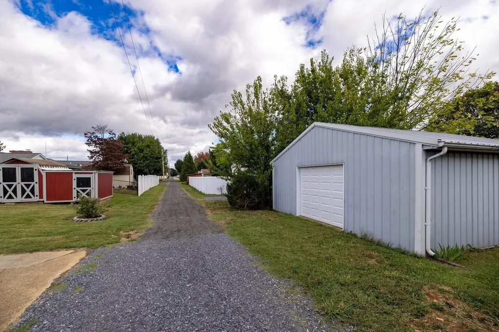 403 Lee Avenue Elkton VA 22827