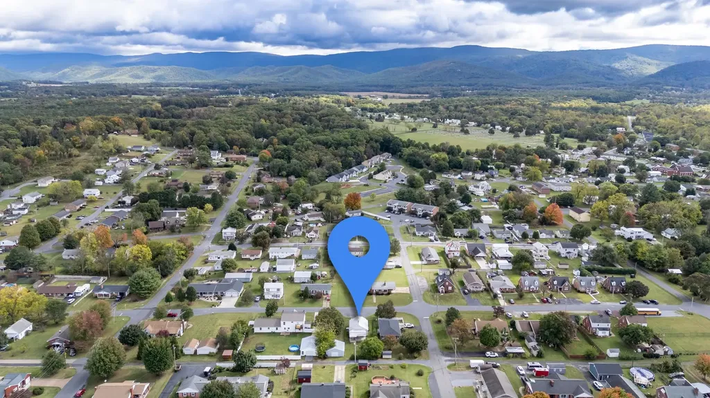 403 Lee Avenue Elkton VA 22827