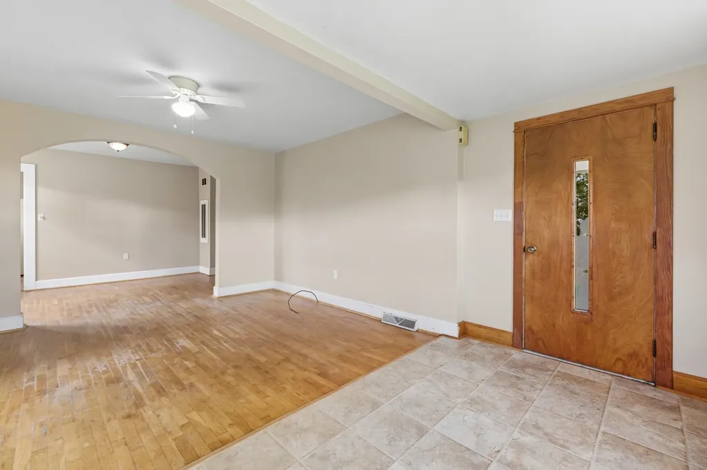 403 Lee Avenue Elkton VA 22827