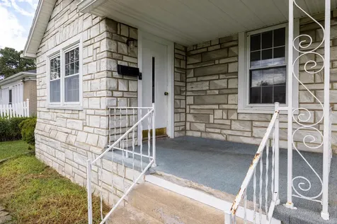 403 Lee Avenue Elkton VA 22827