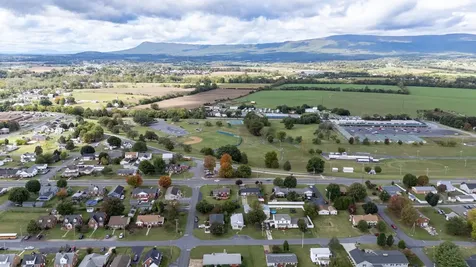 403 Lee Avenue Elkton VA 22827