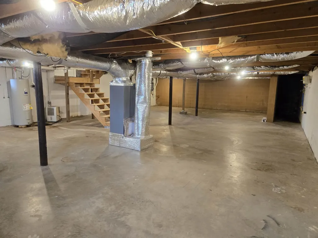 307 Spring Avenue W Elkton VA 22827