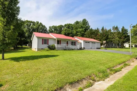 57 Greenbriar Lane Stuarts Draft VA 24477