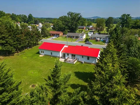 57 Greenbriar Lane Stuarts Draft VA 24477