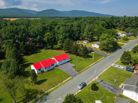 57 Greenbriar Lane Stuarts Draft VA 24477