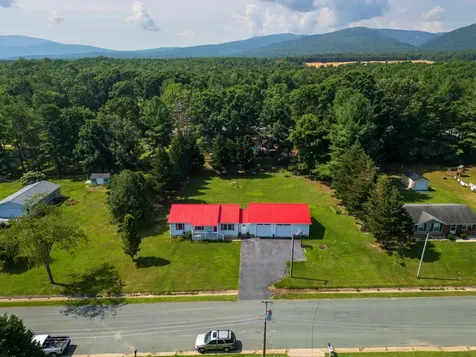 57 Greenbriar Lane Stuarts Draft VA 24477