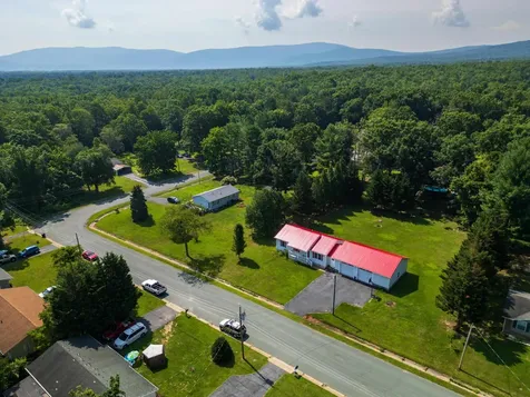 57 Greenbriar Lane Stuarts Draft VA 24477