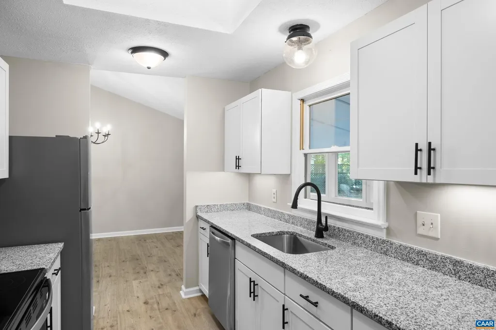 16 Wisteria Way Palmyra VA 22963