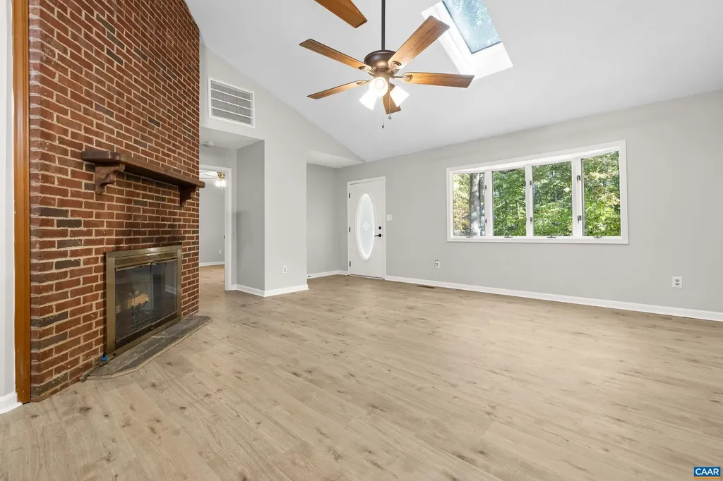 16 Wisteria Way Palmyra VA 22963