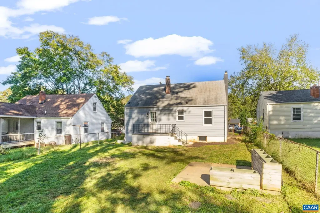 1610 Center Avenue Charlottesville VA 22903