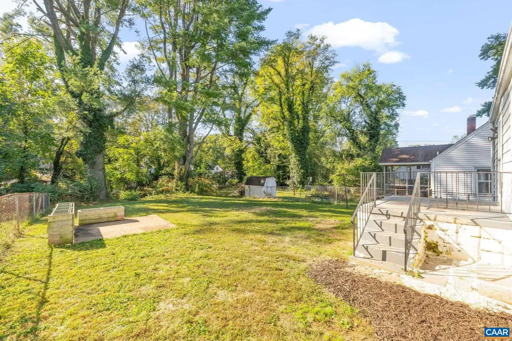 1610 Center Avenue Charlottesville VA 22903