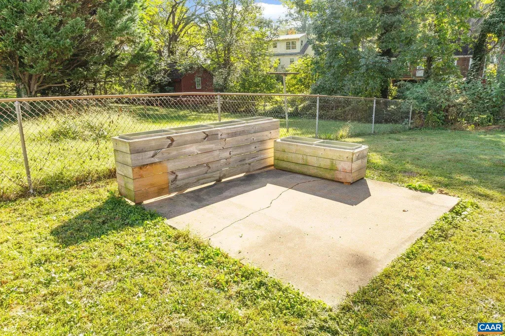 1610 Center Avenue Charlottesville VA 22903