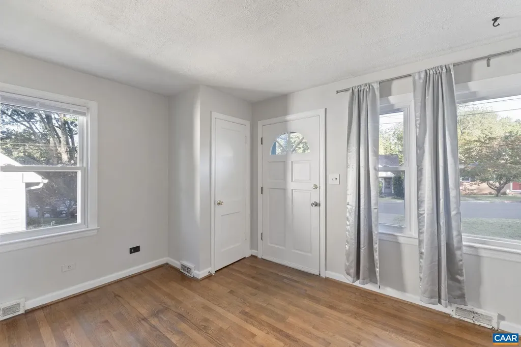 1610 Center Avenue Charlottesville VA 22903