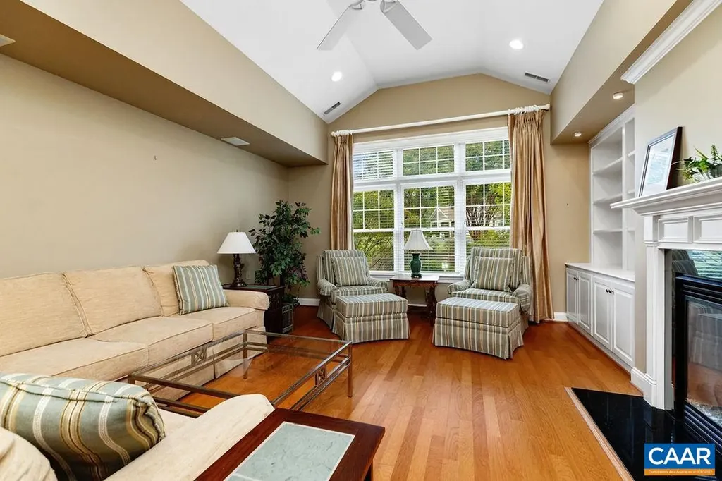 215 Rosewood Drive Nellysford VA 22958