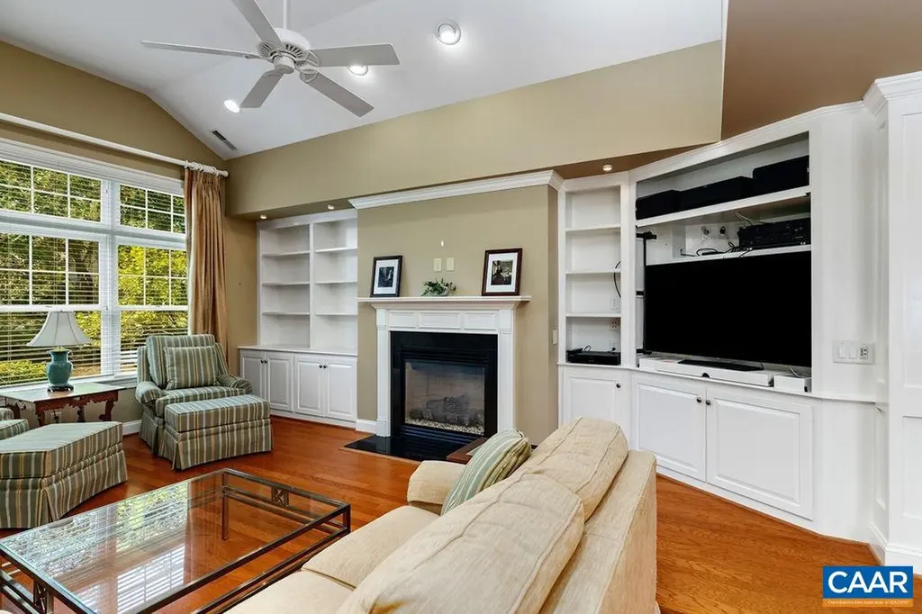 215 Rosewood Drive Nellysford VA 22958