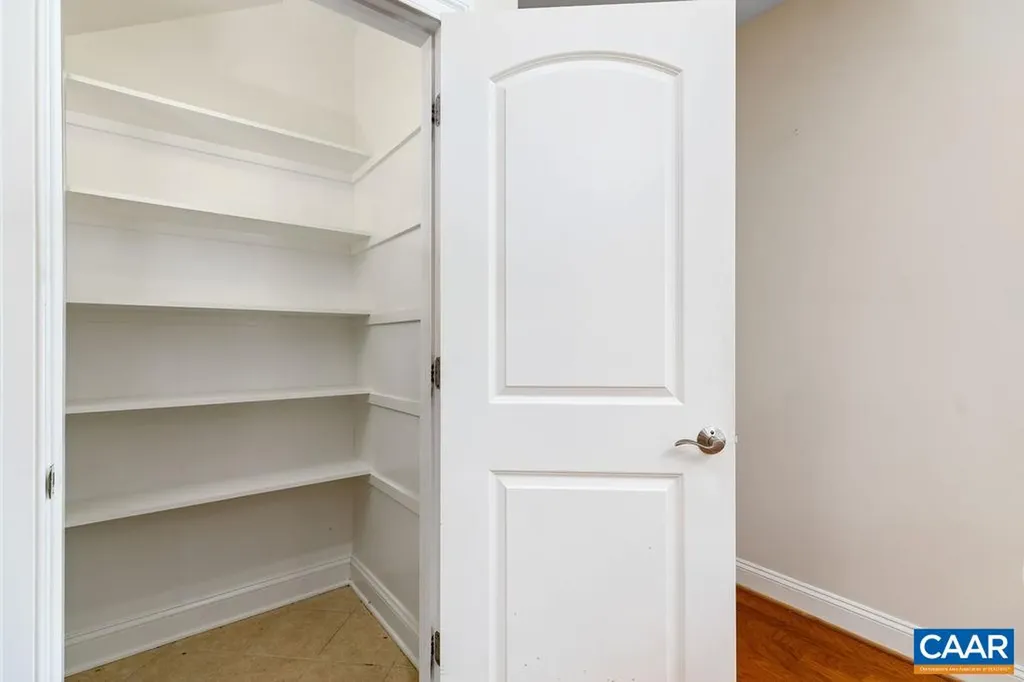 215 Rosewood Drive Nellysford VA 22958