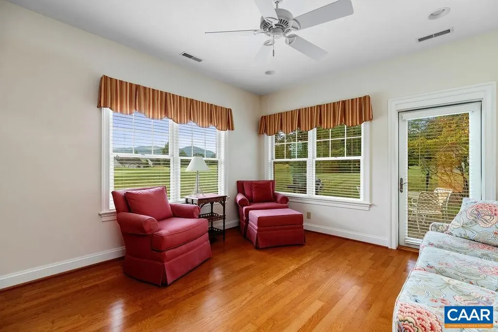 215 Rosewood Drive Nellysford VA 22958