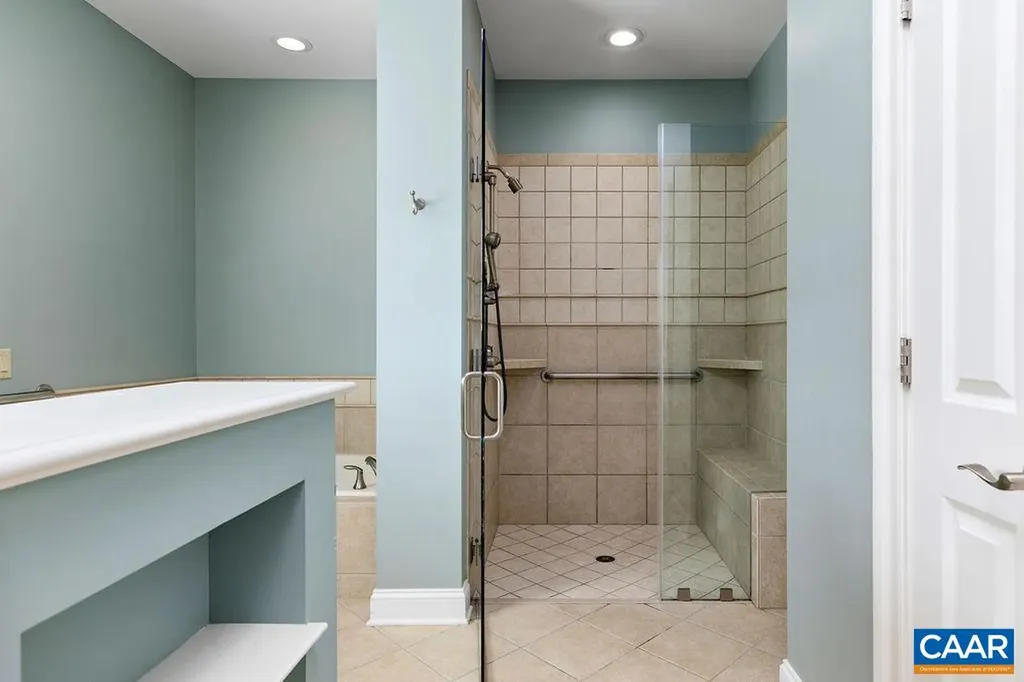 215 Rosewood Drive Nellysford VA 22958