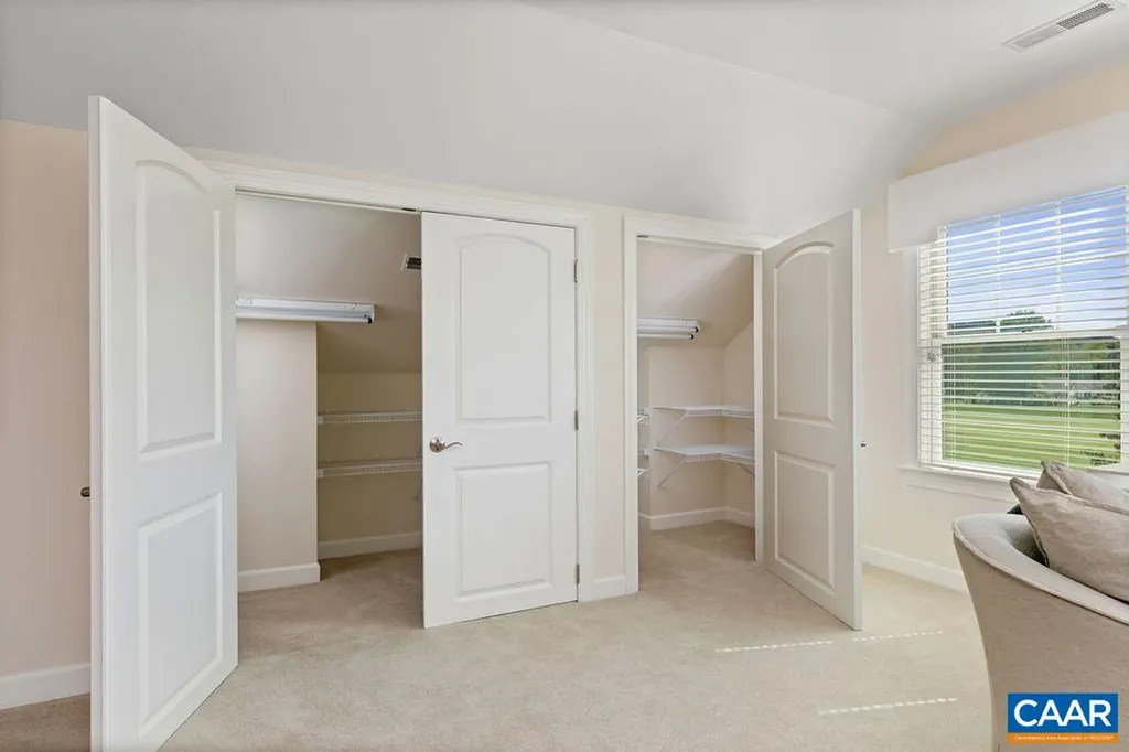 215 Rosewood Drive Nellysford VA 22958