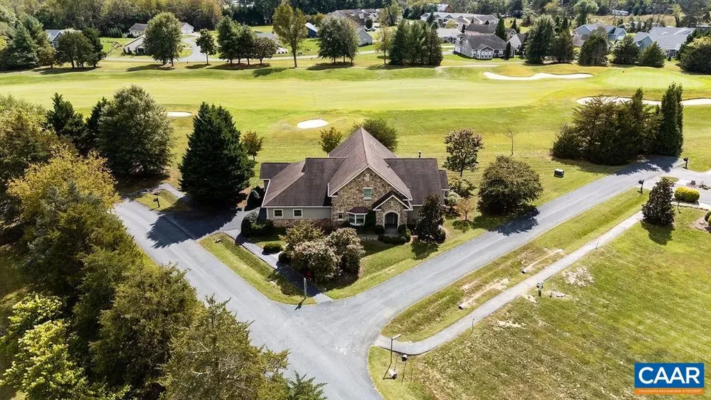 215 Rosewood Drive Nellysford VA 22958