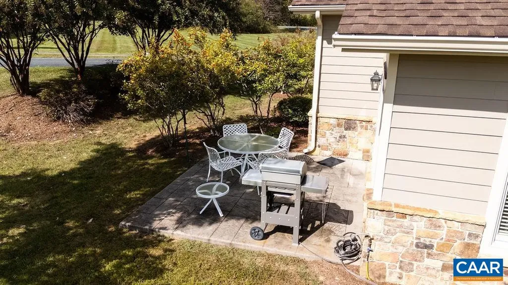 215 Rosewood Drive Nellysford VA 22958