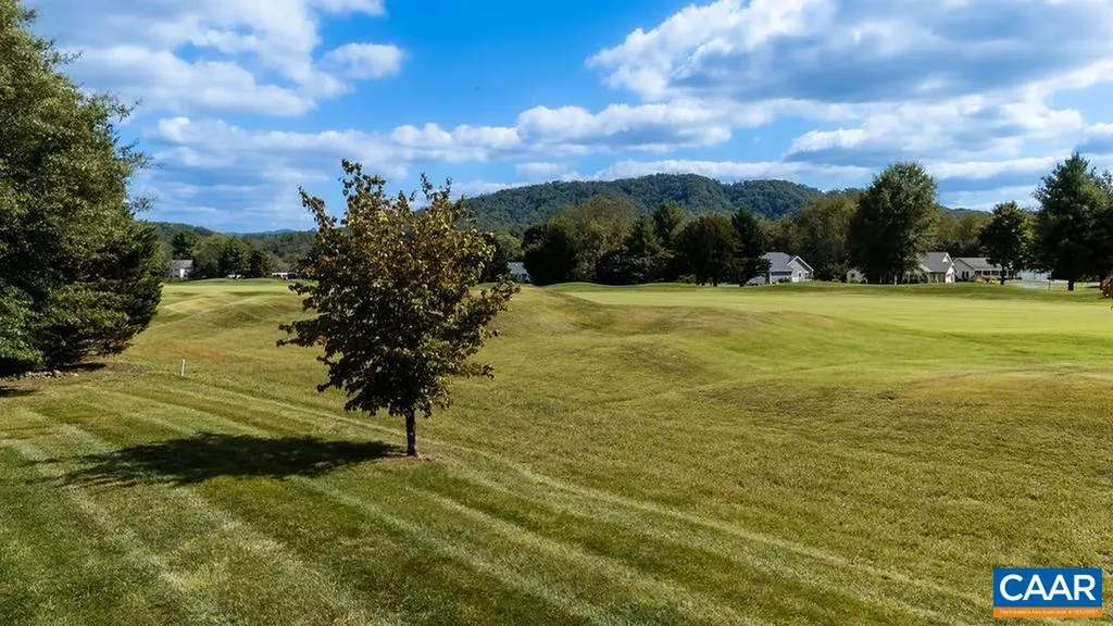 215 Rosewood Drive Nellysford VA 22958