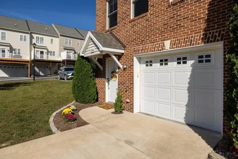 2208 Lapis Lane Harrisonburg VA 22801