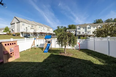 2208 Lapis Lane Harrisonburg VA 22801