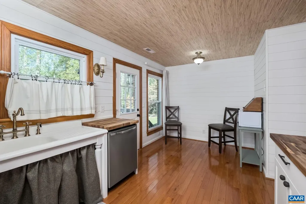 5003 Watts Passage Charlottesville VA 22911