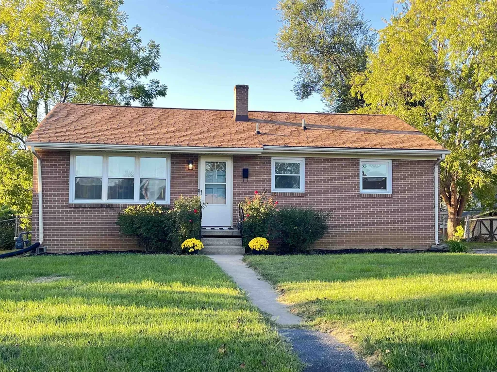 231 Howard Avenue Waynesboro VA 22980
