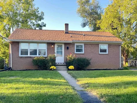 231 Howard Avenue Waynesboro VA 22980