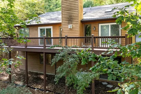 304 Turkey Drive Mcgaheysville VA 22840